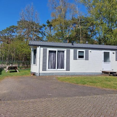 Ruim En Gezellig Chalet Voor 2 Personen Op De Veluwe Recreatiepark De Oude Driest พุทเทิน ภายนอก รูปภาพ