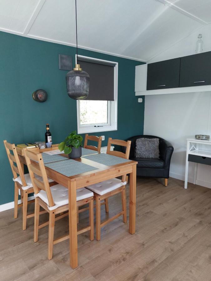 Ruim En Gezellig Chalet Voor 2 Personen Op De Veluwe Recreatiepark De Oude Driest พุทเทิน ภายนอก รูปภาพ